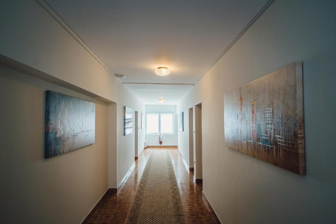 Seaside Apartments Seget Vranjica Exterior foto